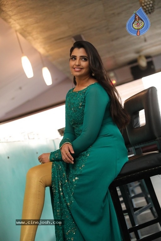 Anchor Syamala Pics - 3 / 16 photos