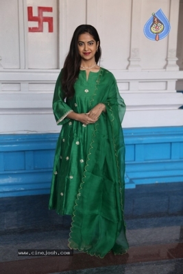 Avika Gor Photos - 5 of 15