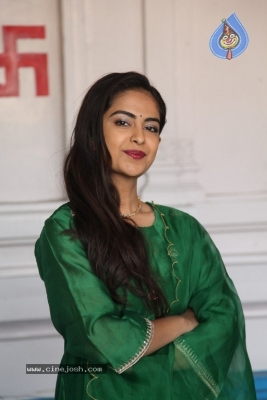 Avika Gor Photos - 6 of 15
