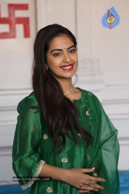 Avika Gor Photos - 8 of 15