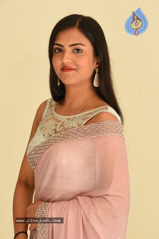 Bhavana Photos - 14 / 19 photos