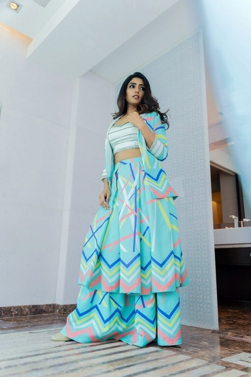 Eesha Rebba Pics - 4 / 5 photos