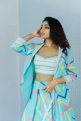 Eesha Rebba Pics - 3 of 5