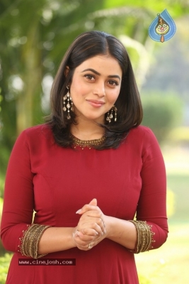 Poorna Photos - 4 of 15