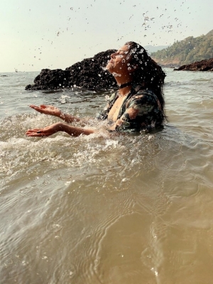 Sreemukhi Photos - 3 of 11