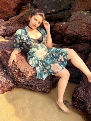 Sreemukhi Photos - 4 of 11