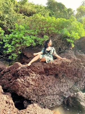 Sreemukhi Photos - 6 of 11