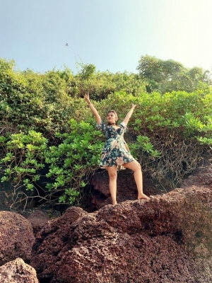 Sreemukhi Photos - 8 of 11