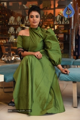 Sreemukhi Photos - 6 of 17