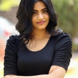 Wafa Khatheeja Photos