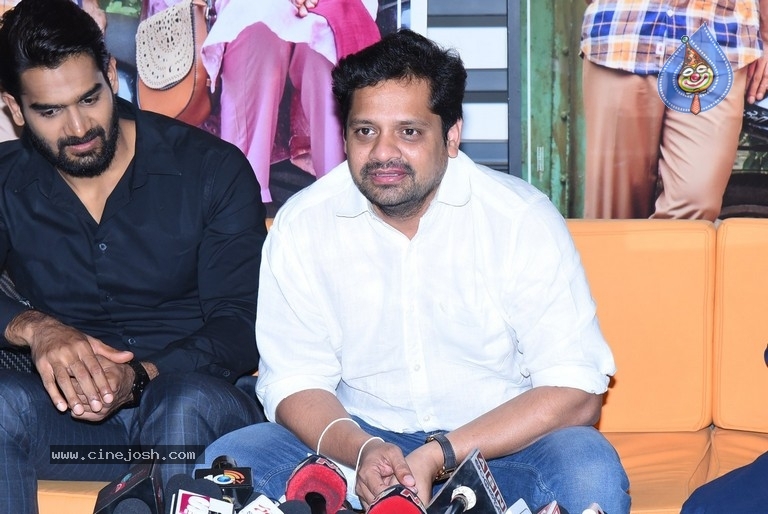 Chaavu Kaburu Challaga Press Meet - 6 / 17 photos