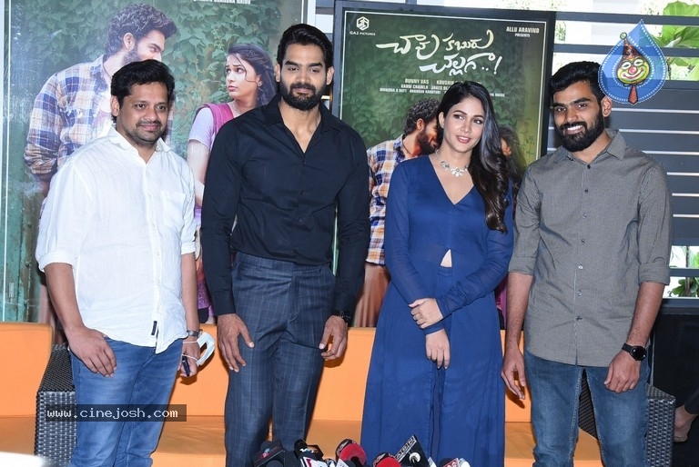 Chaavu Kaburu Challaga Press Meet - 17 / 17 photos