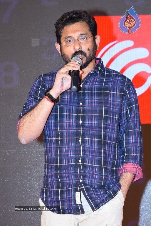 Kshana Kshanam Pre Release Event - 14 / 35 photos