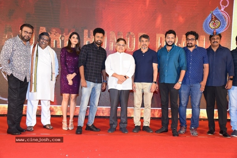 Kshana Kshanam Pre Release Event - 17 / 35 photos