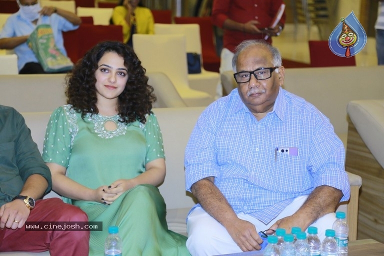 Ninnila Ninnila Movie Press Meet - 5 / 21 photos