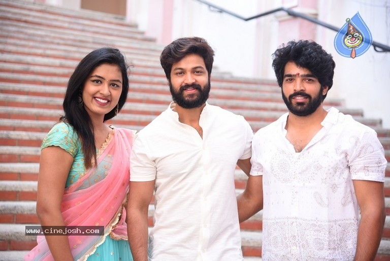 Rangu Bommala Katha Opening - 15 / 21 photos