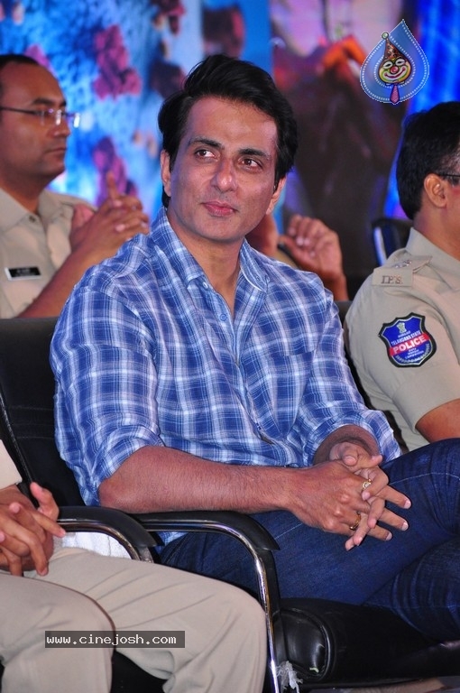 Sonu Sood At Cyberabad Traffic Police Event - 9 / 21 photos