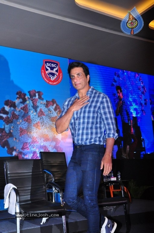 Sonu Sood At Cyberabad Traffic Police Event - 20 / 21 photos