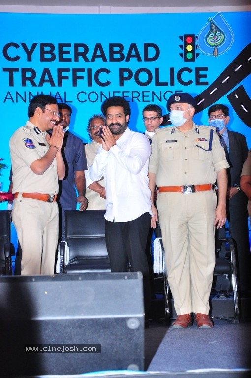 Jr Ntr at Cyberbad Traffic Police Event - 5 / 42 photos
