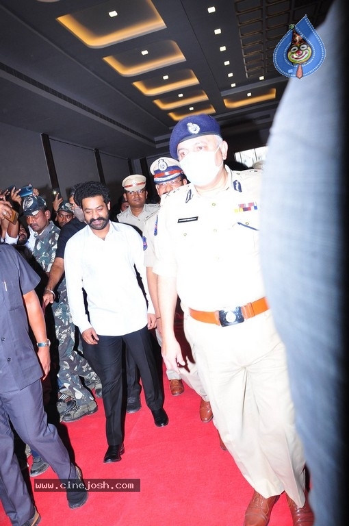 Jr Ntr at Cyberbad Traffic Police Event - 9 / 42 photos