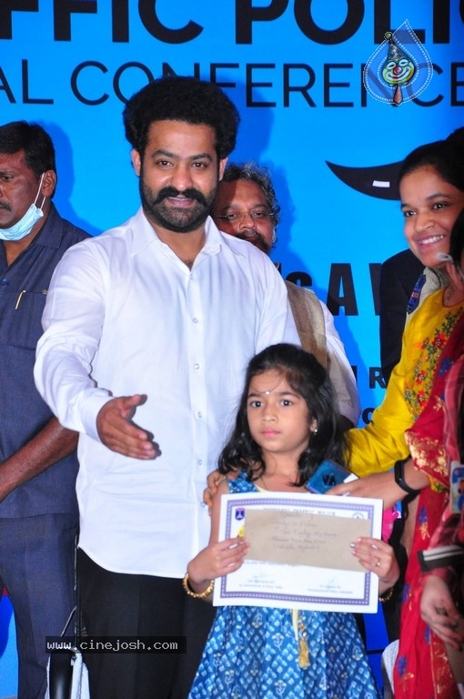 Jr Ntr at Cyberbad Traffic Police Event - 14 / 42 photos