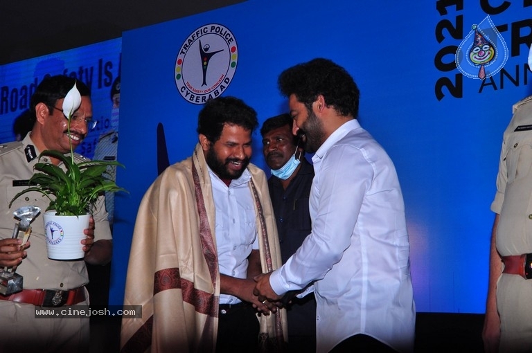 Jr Ntr at Cyberbad Traffic Police Event - 17 / 42 photos