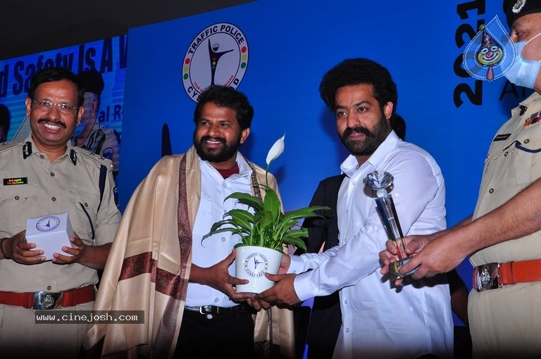 Jr Ntr at Cyberbad Traffic Police Event - 23 / 42 photos