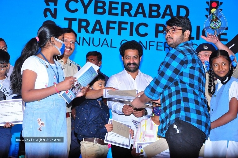 Jr Ntr at Cyberbad Traffic Police Event - 26 / 42 photos