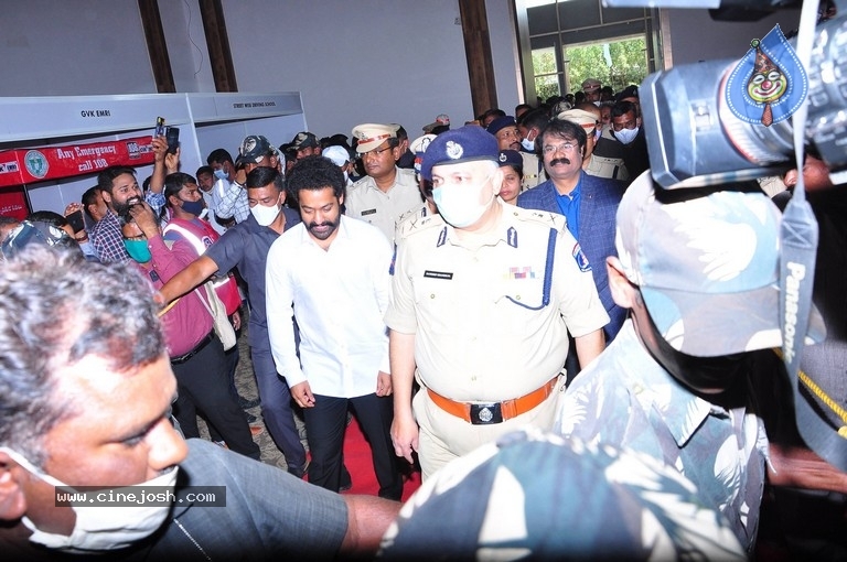 Jr Ntr at Cyberbad Traffic Police Event - 33 / 42 photos