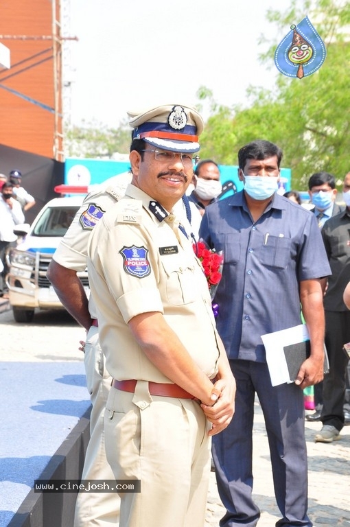 Jr Ntr at Cyberbad Traffic Police Event - 35 / 42 photos