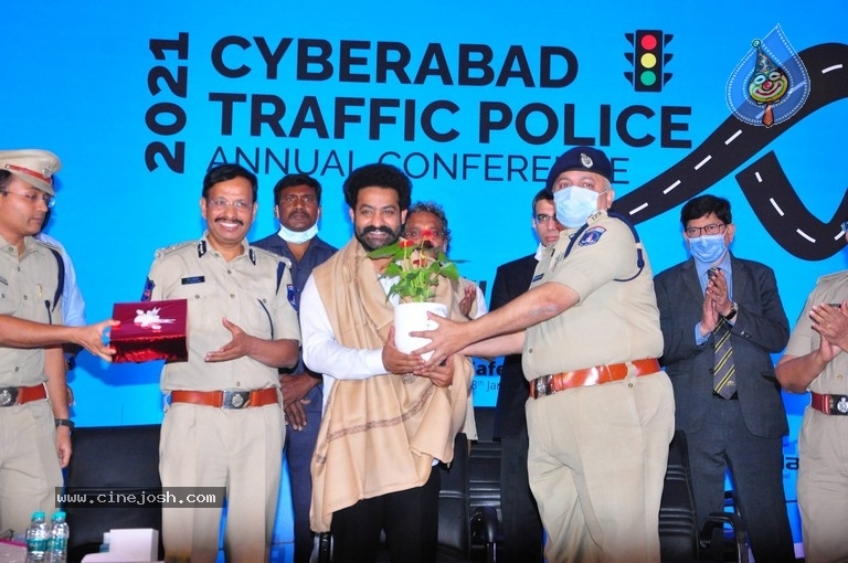 Jr Ntr at Cyberbad Traffic Police Event - 37 / 42 photos