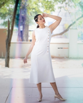 Anasuya Bharadwaj Photos - 2 of 7