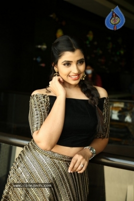 Anchor Shyamala Pics - 3 of 10