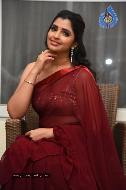 Anchor Shyamala Pics - 2 / 21 photos