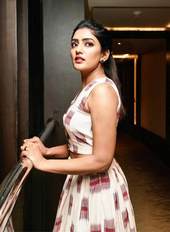 Eesha Rebba Pics - 2 / 5 photos