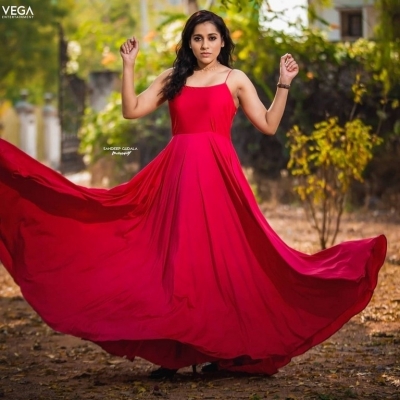 Rashmi Gautam Photos - 1 of 5