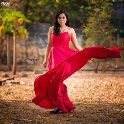 Rashmi Gautam Photos - 3 of 5