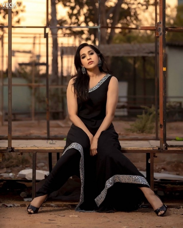 Rashmi Gautam Photos - Photo 3 of 5 Rashmi Gautam Photos - Photo 3 of 5