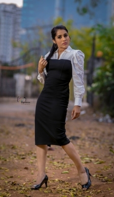 Rashmi Gautam Photos - 4 of 4