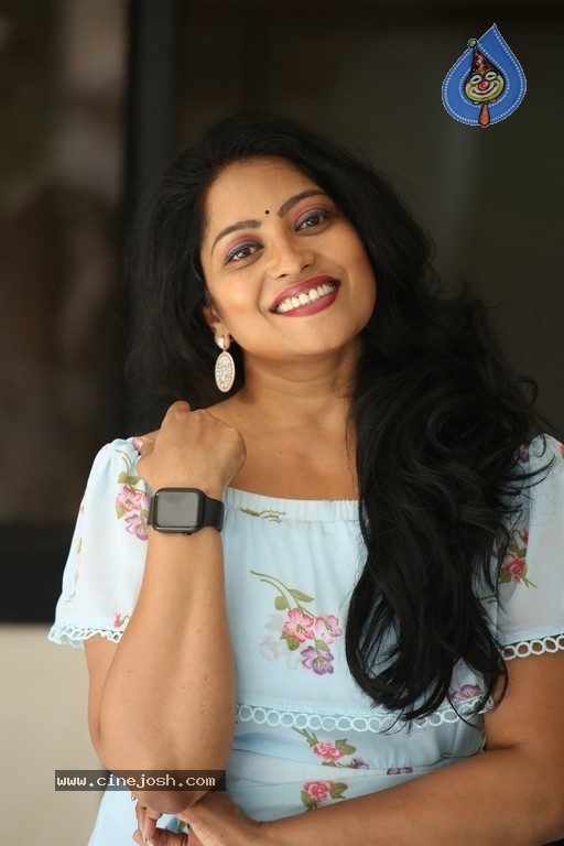 Sandhya Rani - 1 / 9 photos