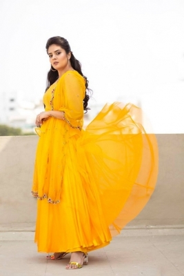 Sreemukhi Photos - 5 of 8