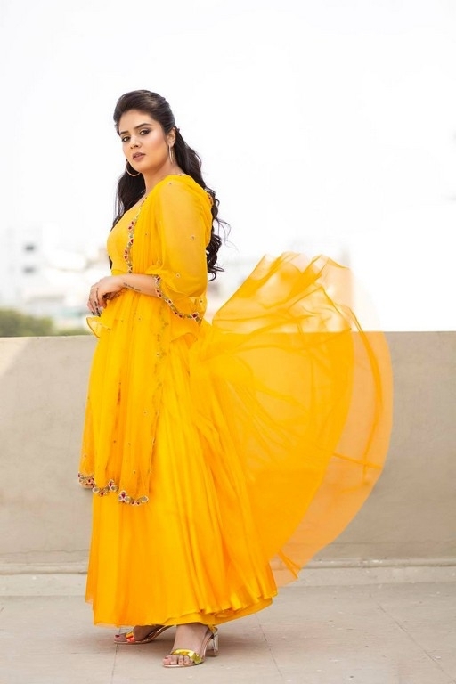 Sreemukhi Photos - 5 / 8 photos