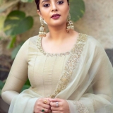Sreemukhi Photos