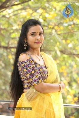 Sunita Sadguru Pics - 15 of 21