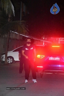 Amrita Arora House Party - 6 of 29