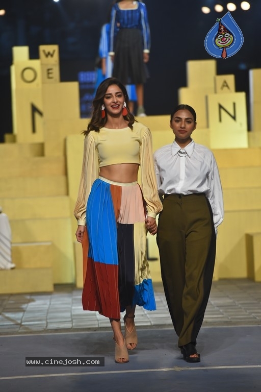 Ananya Panday At Lakme Fashion Week - 11 / 18 photos