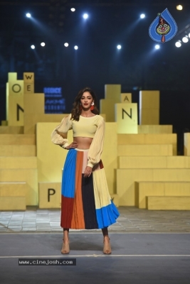 Ananya Panday At Lakme Fashion Week - 9 of 18