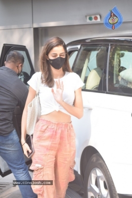 Ananya Panday Spotted At Andheri - 1 of 13