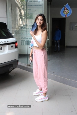Ananya Pandey Spotted at Dance Class - 3 of 16