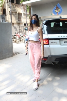 Ananya Pandey Spotted at Dance Class - 6 of 16